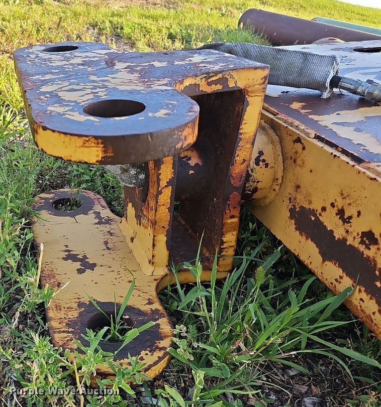 image for item DQ0172 Killion  excavator pipe grapple