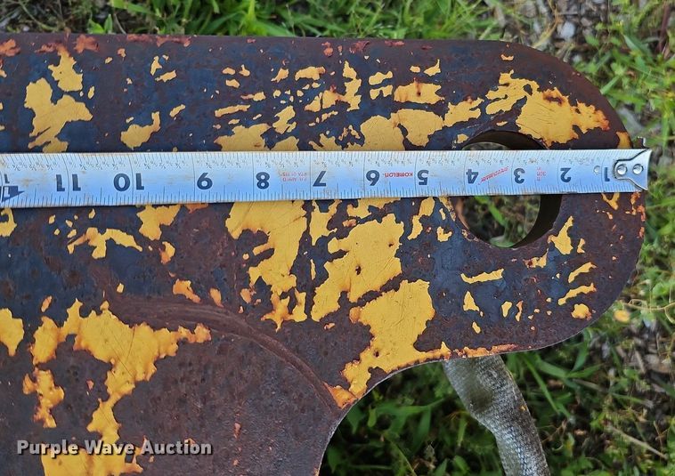 image for item DQ0172 Killion  excavator pipe grapple