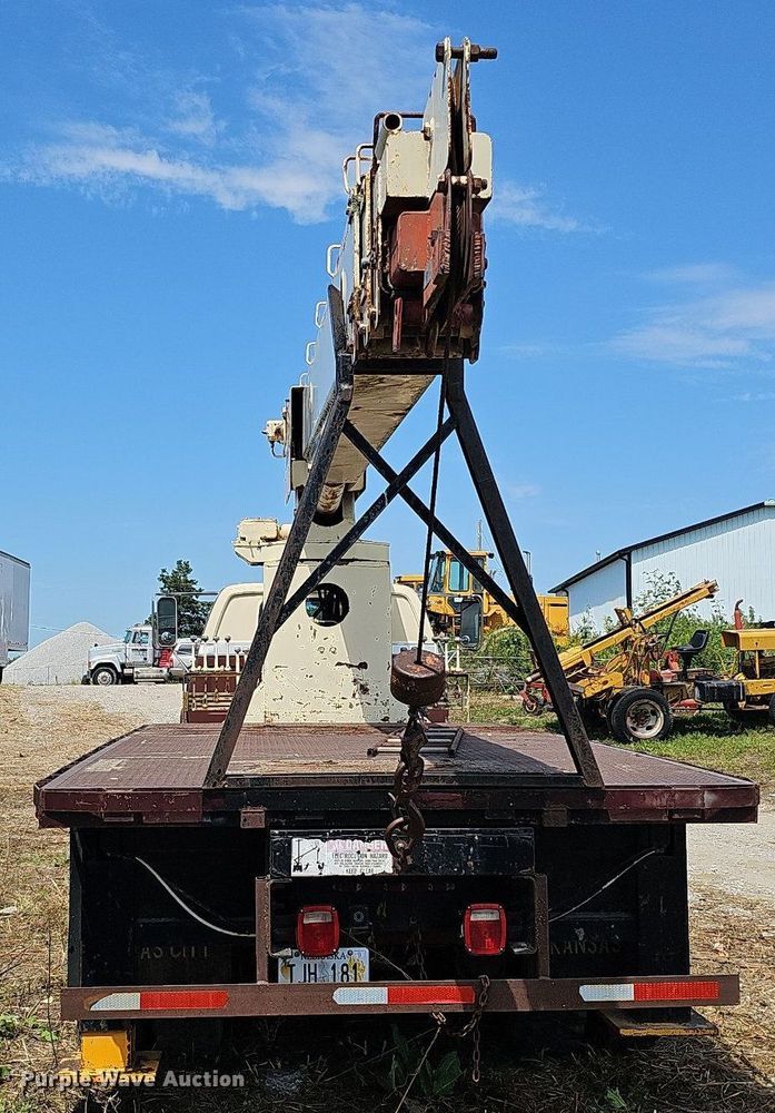 image for item DQ0173 1978 Chevrolet C65  crane truck