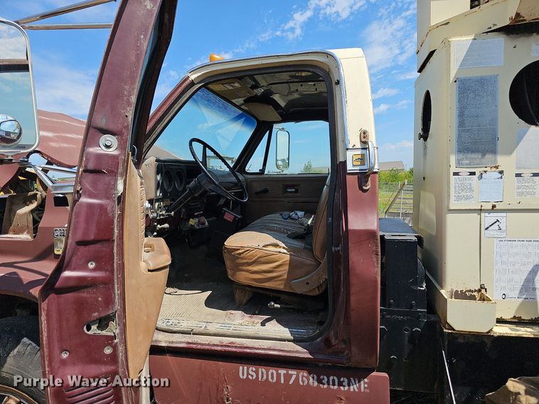 image for item DQ0173 1978 Chevrolet C65  crane truck