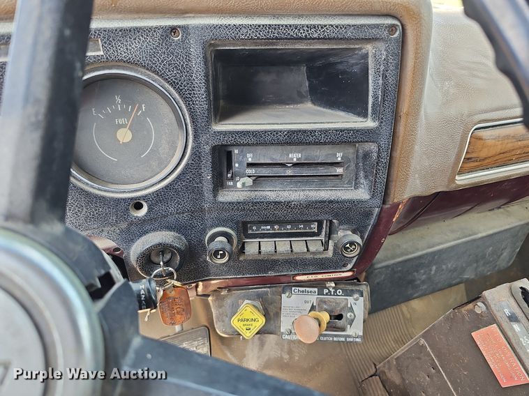 image for item DQ0173 1978 Chevrolet C65  crane truck