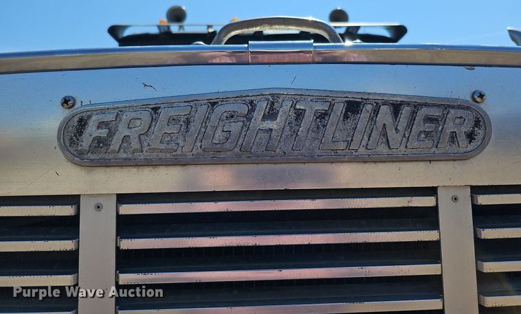 image for item DQ0174 1986 Freightliner FLC  dump truck