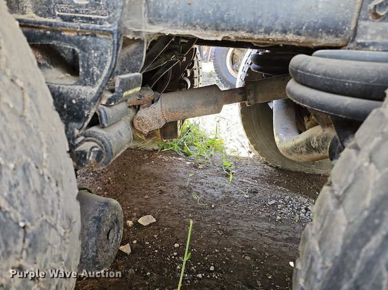 image for item DQ0175 1985 Freightliner FLC  dump truck