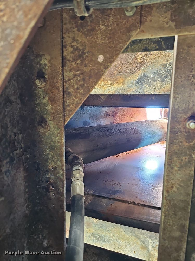 image for item DQ0175 1985 Freightliner FLC  dump truck