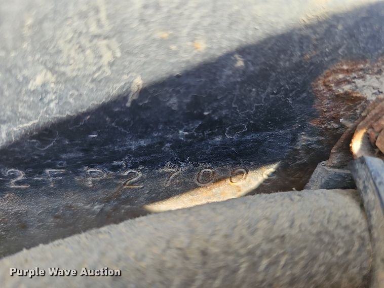 image for item DQ0175 1985 Freightliner FLC  dump truck