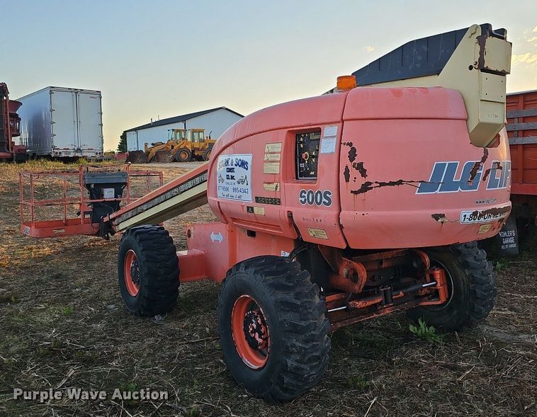 image for item DQ0177 2001 JLG 600S  boom lift