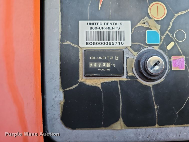 image for item DQ0177 2001 JLG 600S  boom lift