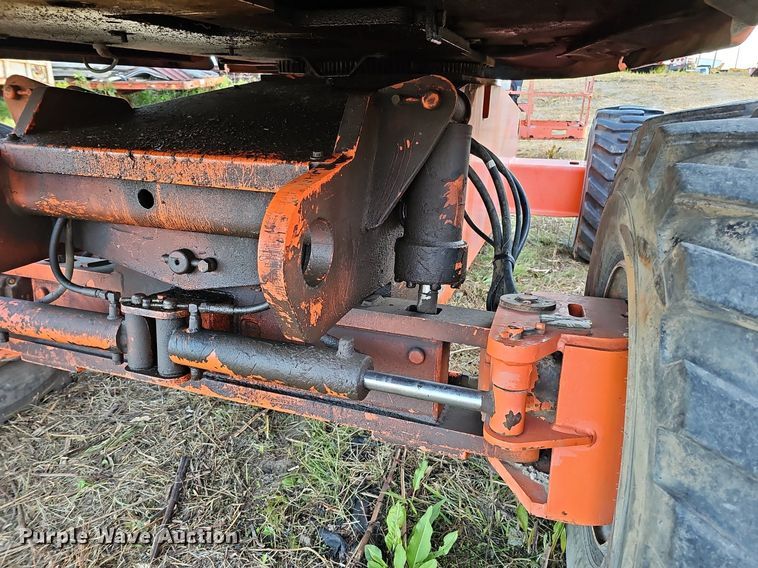 image for item DQ0177 2001 JLG 600S  boom lift