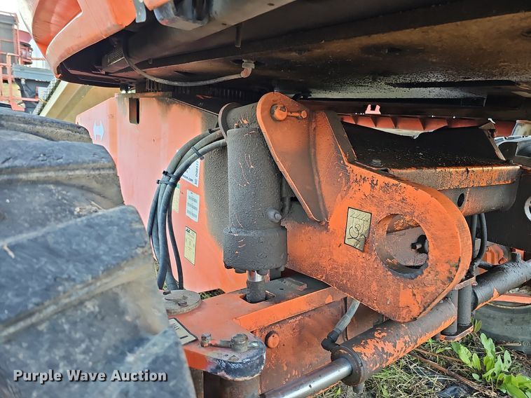 image for item DQ0177 2001 JLG 600S  boom lift