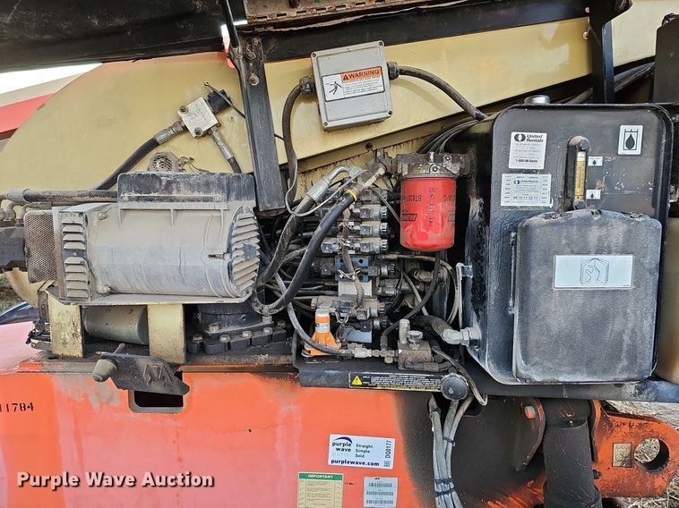 image for item DQ0177 2001 JLG 600S  boom lift