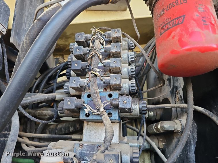 image for item DQ0177 2001 JLG 600S  boom lift