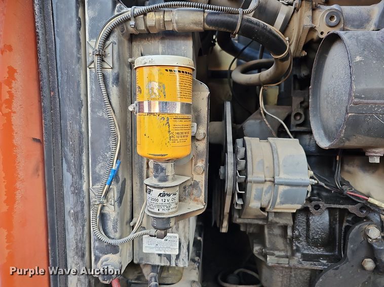 image for item DQ0177 2001 JLG 600S  boom lift