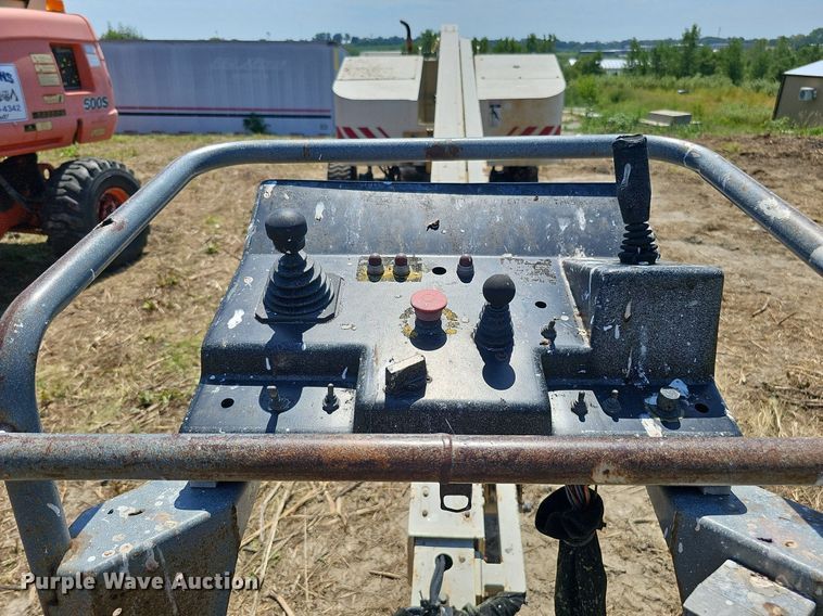 image for item DQ0178 1999 Terex TB44  boom lift