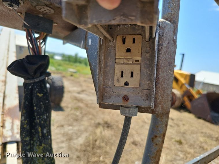 image for item DQ0178 1999 Terex TB44  boom lift