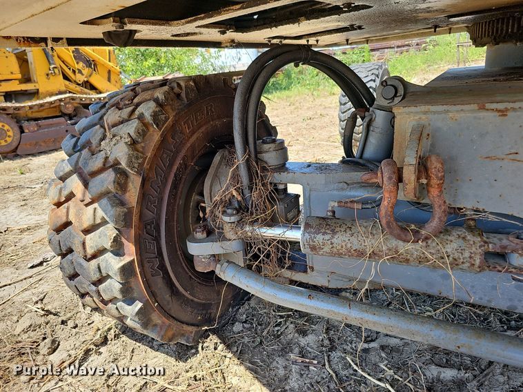 image for item DQ0178 1999 Terex TB44  boom lift