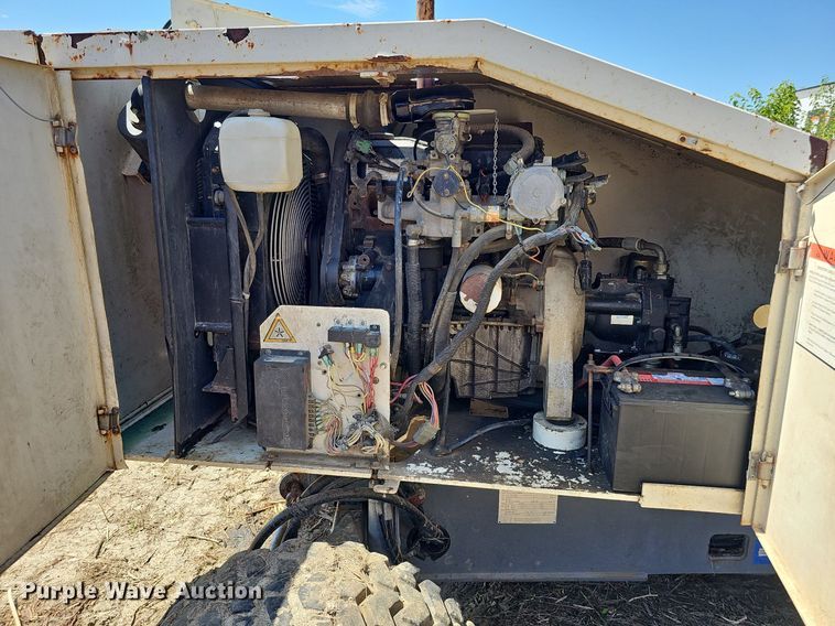 image for item DQ0178 1999 Terex TB44  boom lift