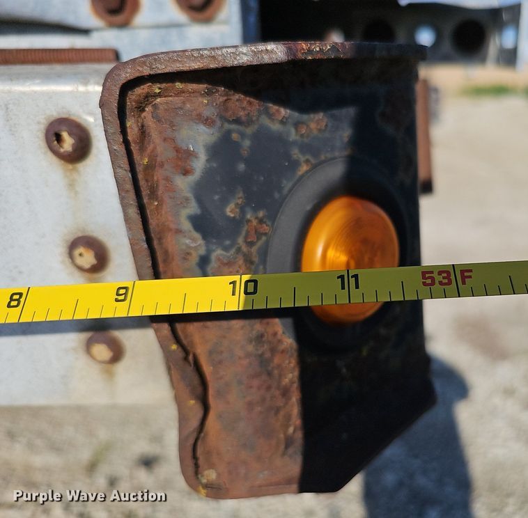 image for item DQ0179 1999 Wabash Flat FLCVHCM  flatbed trailer