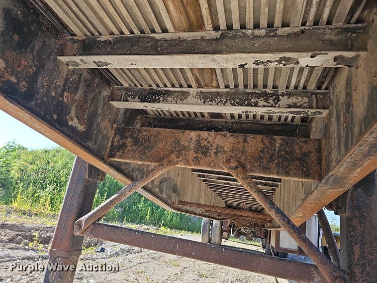 image for item DQ0179 1999 Wabash Flat FLCVHCM  flatbed trailer