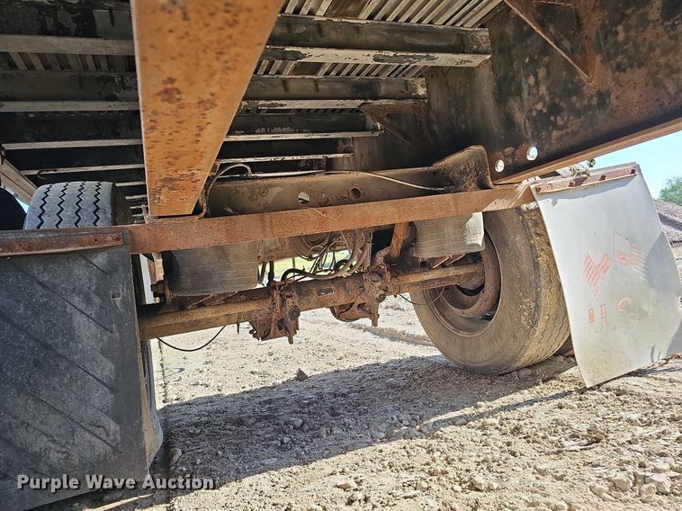 image for item DQ0179 1999 Wabash Flat FLCVHCM  flatbed trailer