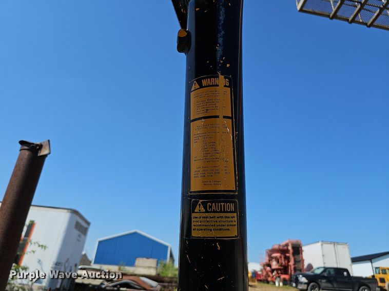 image for item DQ0184 1975 John Deere 555  track loader