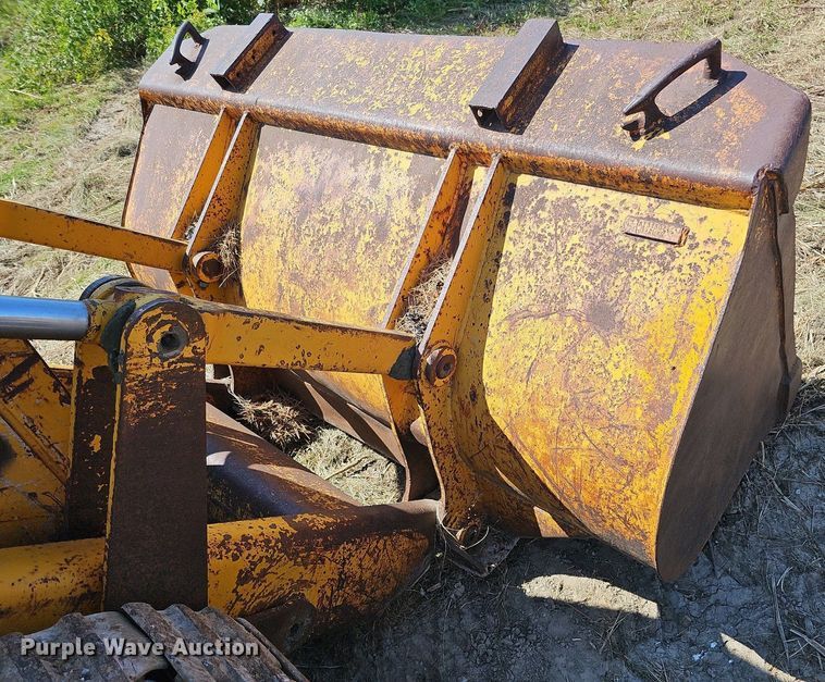 image for item DQ0184 1975 John Deere 555  track loader