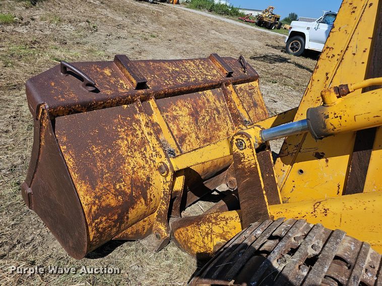 image for item DQ0184 1975 John Deere 555  track loader