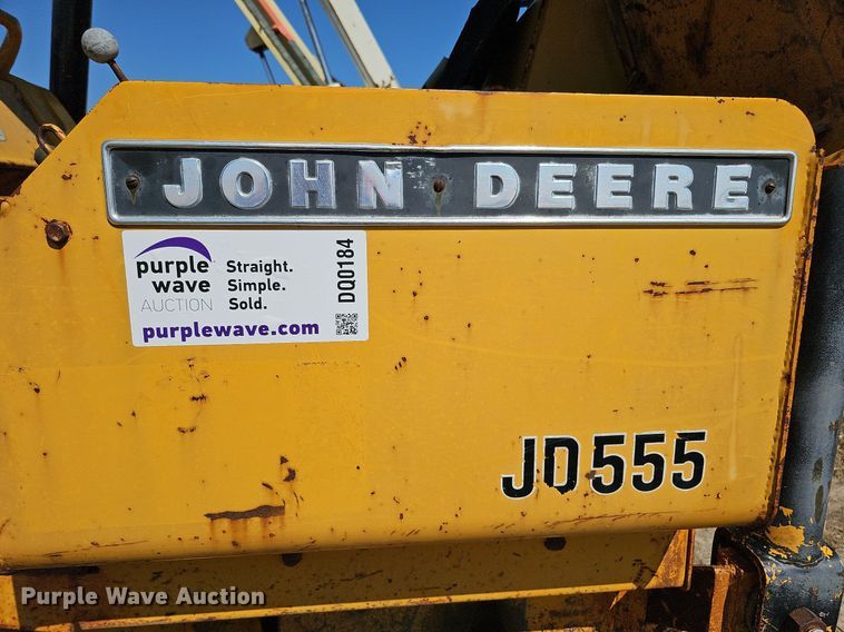 image for item DQ0184 1975 John Deere 555  track loader