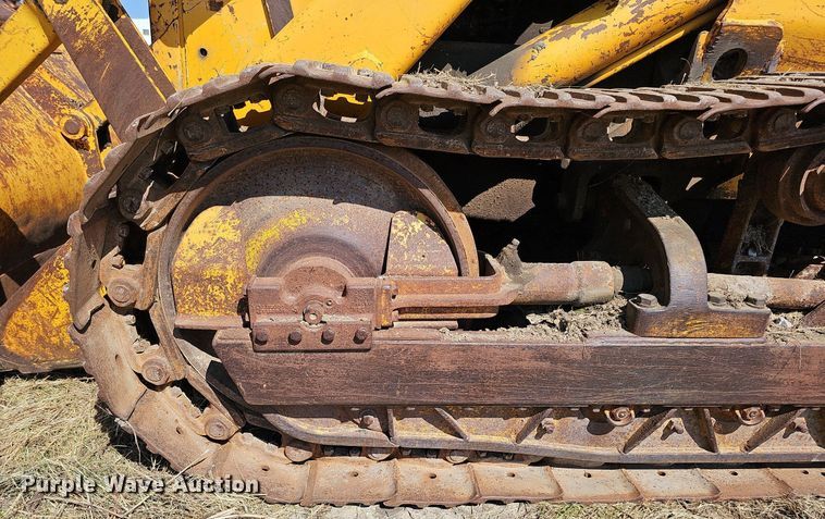 image for item DQ0184 1975 John Deere 555  track loader