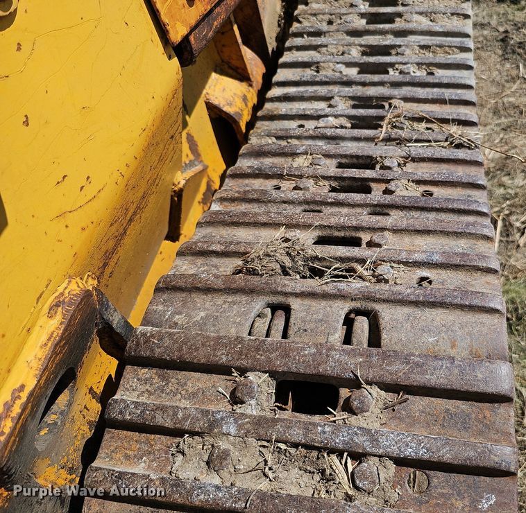 image for item DQ0184 1975 John Deere 555  track loader