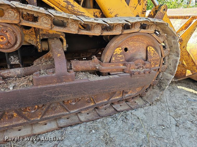 image for item DQ0184 1975 John Deere 555  track loader