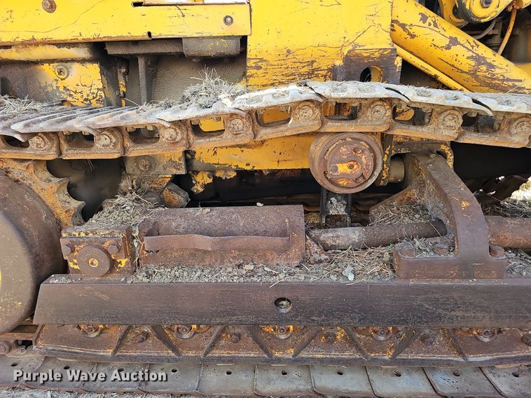 image for item DQ0184 1975 John Deere 555  track loader