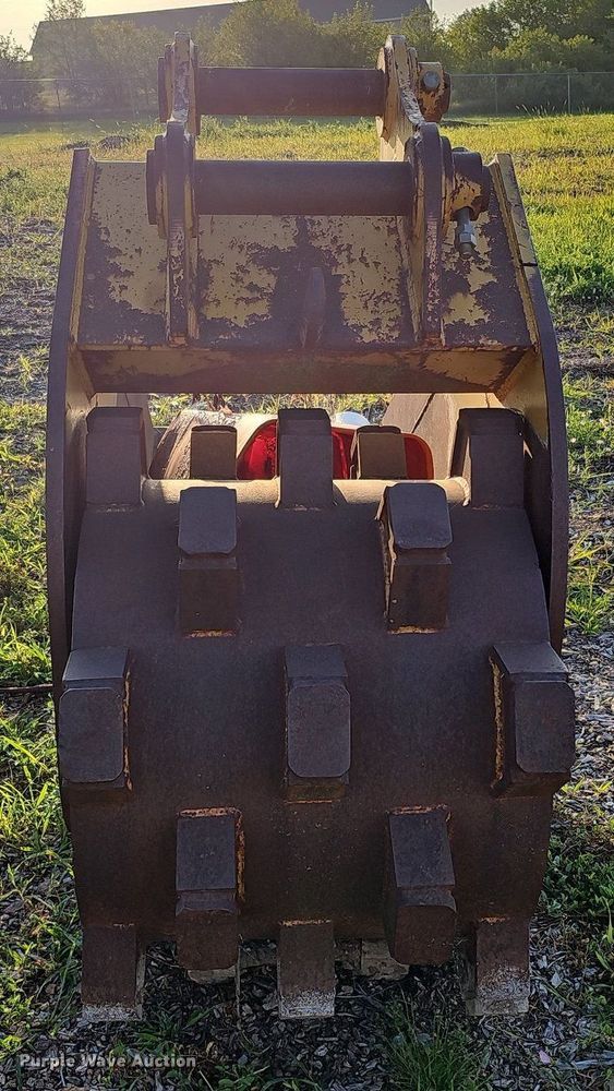 image for item DQ0190 Felco CRW 220  excavator compaction bucket