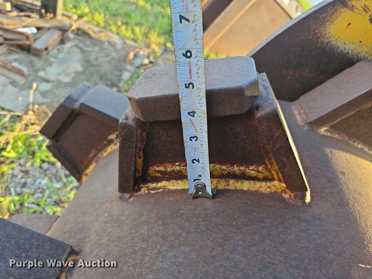 image for item DQ0190 Felco CRW 220  excavator compaction bucket