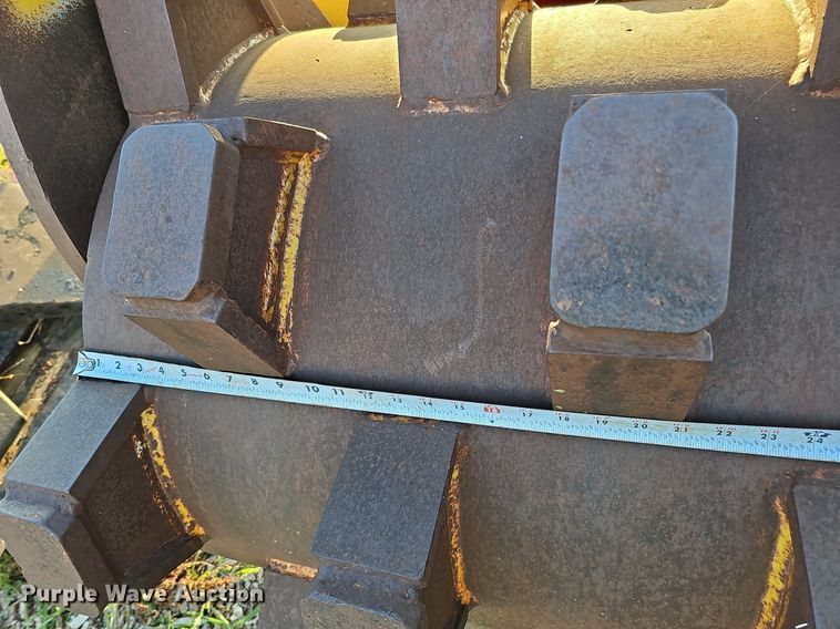 image for item DQ0190 Felco CRW 220  excavator compaction bucket