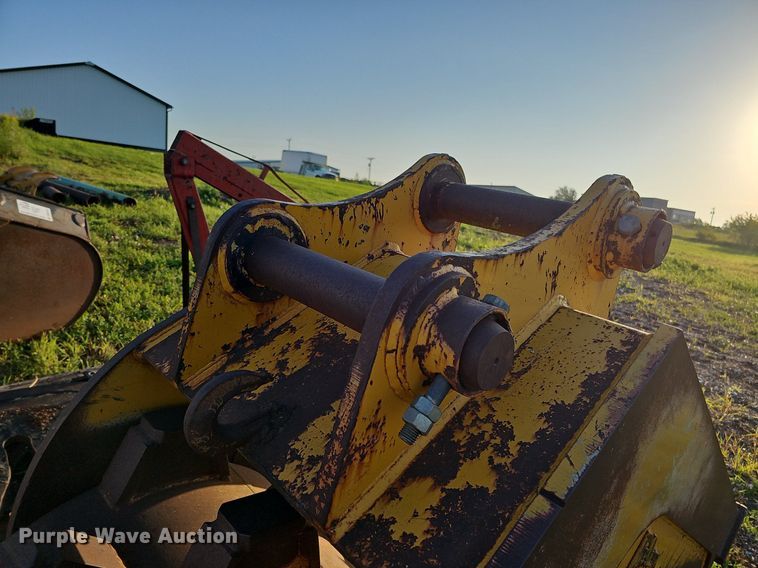 image for item DQ0190 Felco CRW 220  excavator compaction bucket