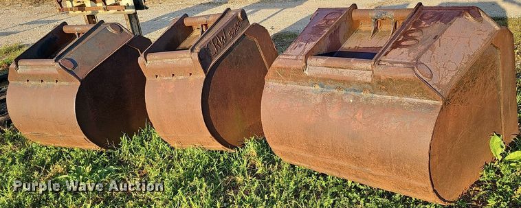 image for item DQ0191 (3) excavator buckets