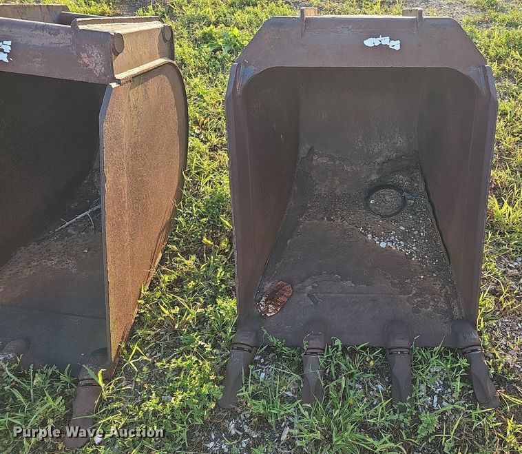 image for item DQ0191 (3) excavator buckets