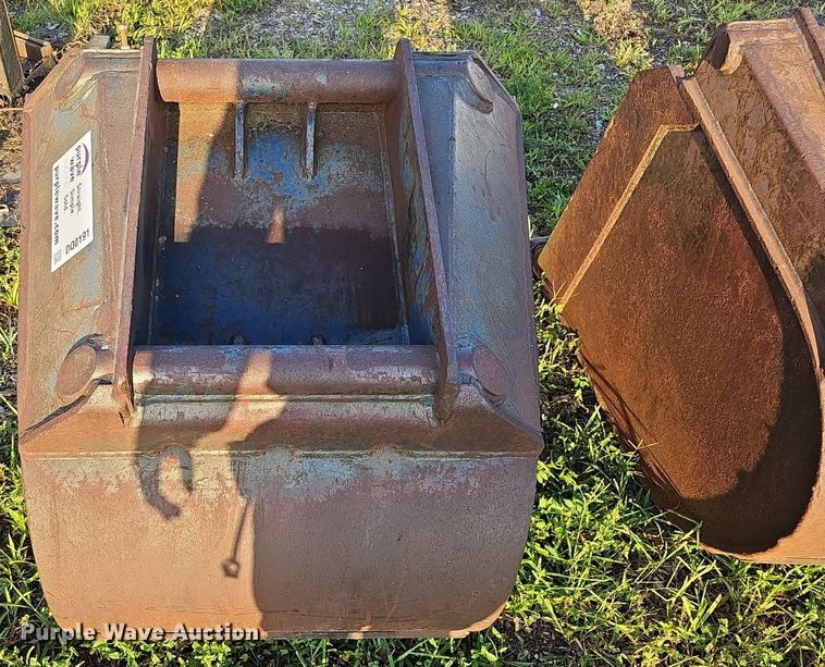 image for item DQ0191 (3) excavator buckets