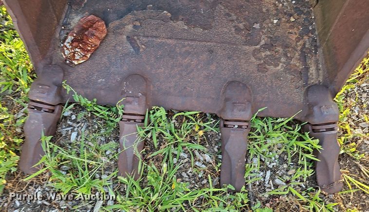 image for item DQ0191 (3) excavator buckets