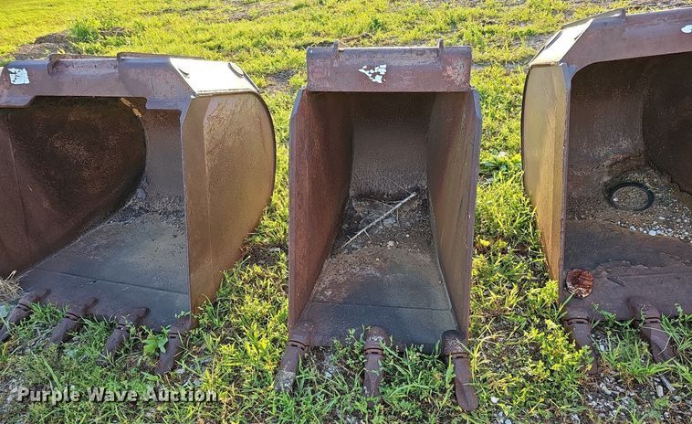 image for item DQ0191 (3) excavator buckets