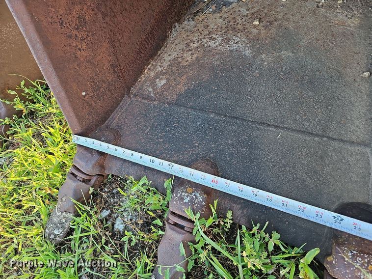 image for item DQ0191 (3) excavator buckets