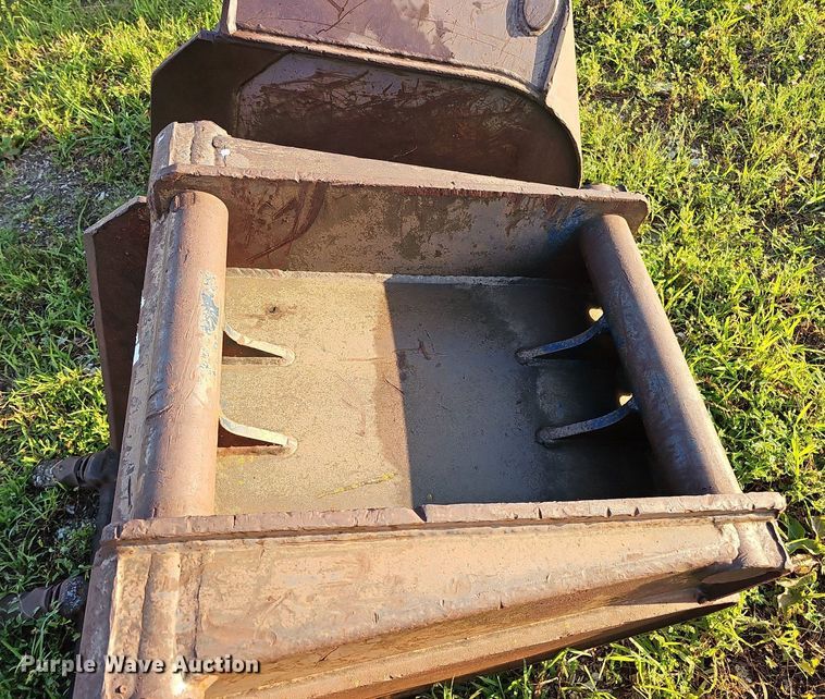 image for item DQ0191 (3) excavator buckets