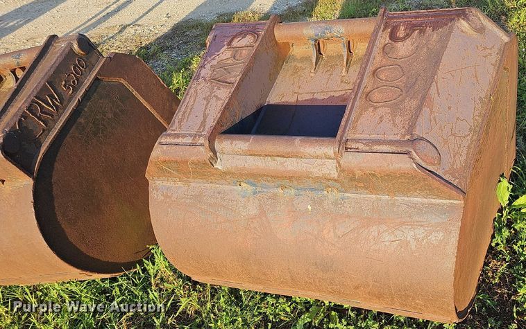 image for item DQ0191 (3) excavator buckets