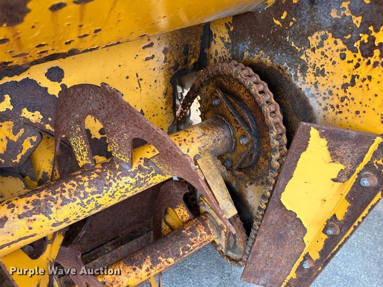 image for item DQ0876 Trackless Vehicles Ltd. MT5T  tool carrier