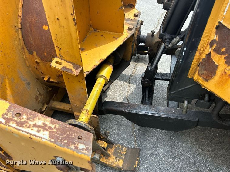 image for item DQ0876 Trackless Vehicles Ltd. MT5T  tool carrier