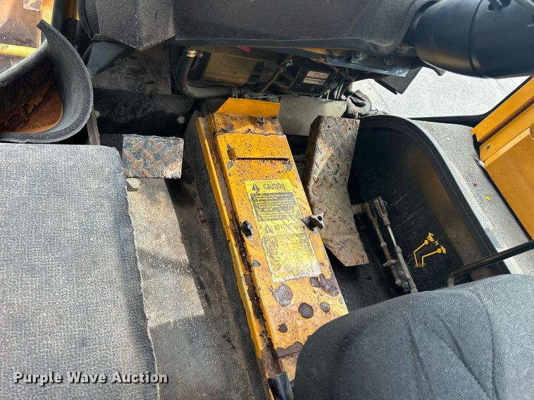 image for item DQ0876 Trackless Vehicles Ltd. MT5T  tool carrier