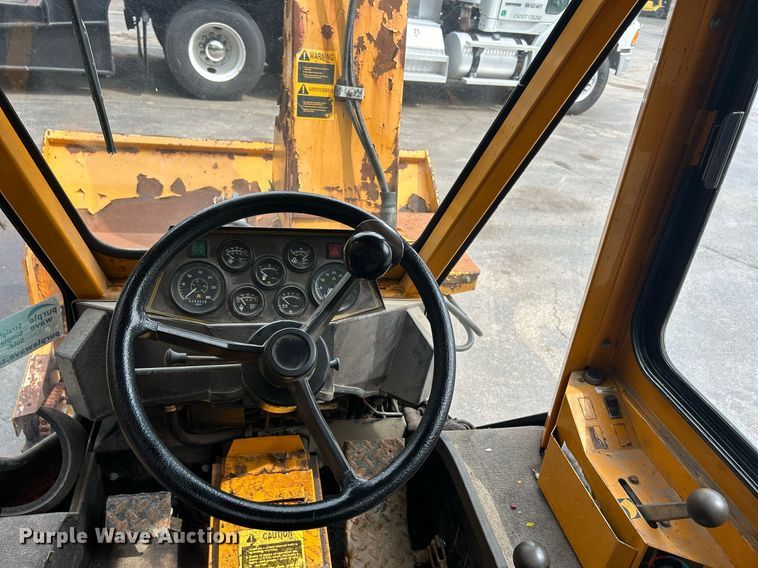 image for item DQ0876 Trackless Vehicles Ltd. MT5T  tool carrier