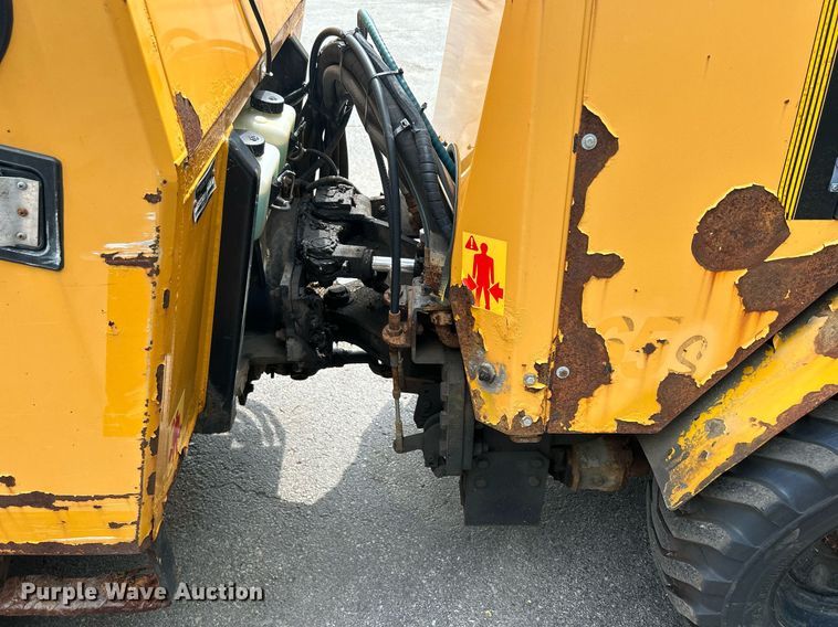 image for item DQ0876 Trackless Vehicles Ltd. MT5T  tool carrier