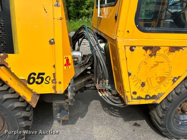 image for item DQ0876 Trackless Vehicles Ltd. MT5T  tool carrier