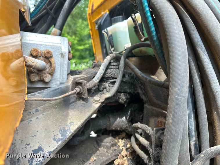 image for item DQ0876 Trackless Vehicles Ltd. MT5T  tool carrier